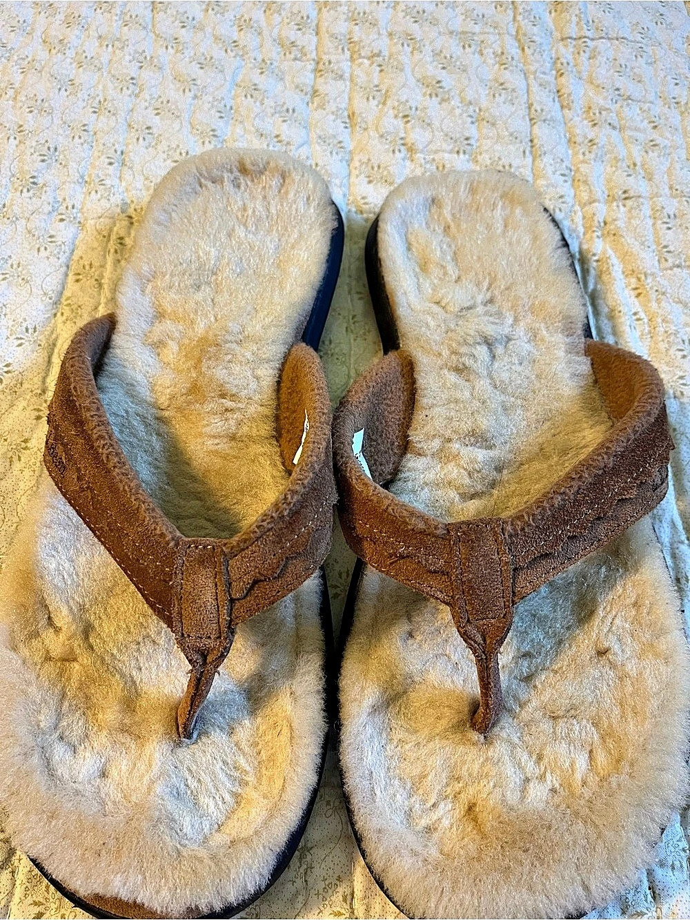 L.L. Bean Shearling Thong Sandals Brown & Cream US 9 Sandals